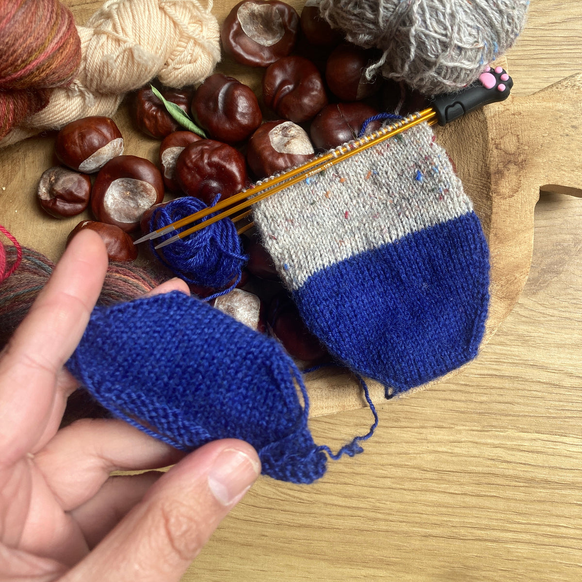 ATELIER | Cum Începi o Șosetă de la Vârf| 03 Oct. | Showroom Andrele